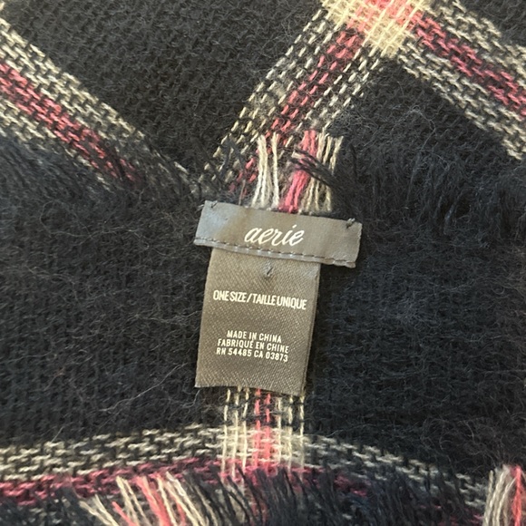 Aerie Plaid Blanket Scarf 60x60 Navy / Pink / White - Picture 3 of 3